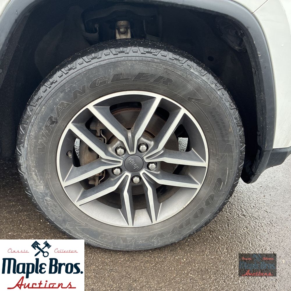 2020 Jeep Grand Cherokee Laredo E