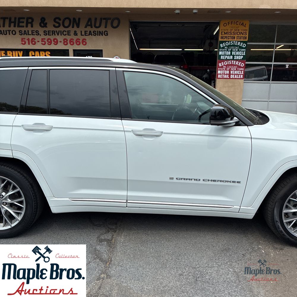 2022 Jeep Grand Cherokee 4xe Summit 4x4