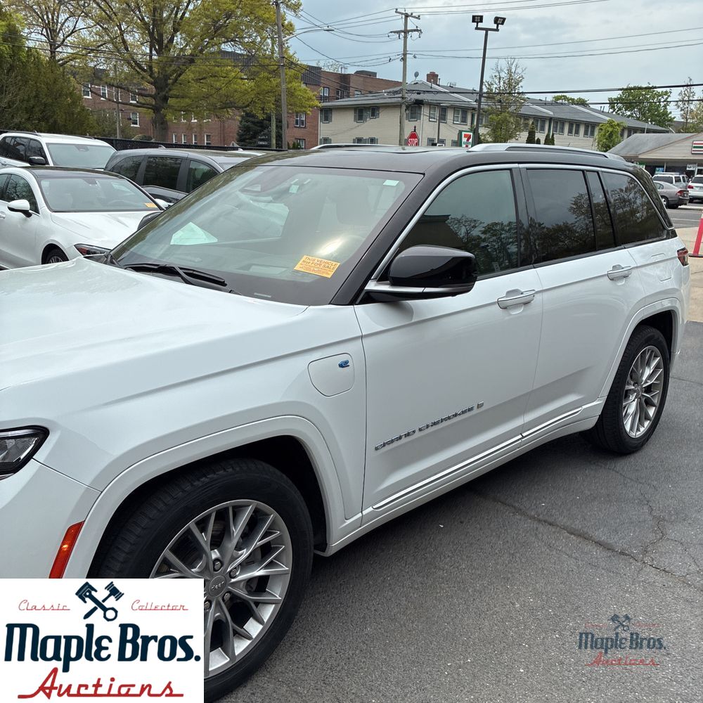 2022 Jeep Grand Cherokee 4xe Summit 4x4