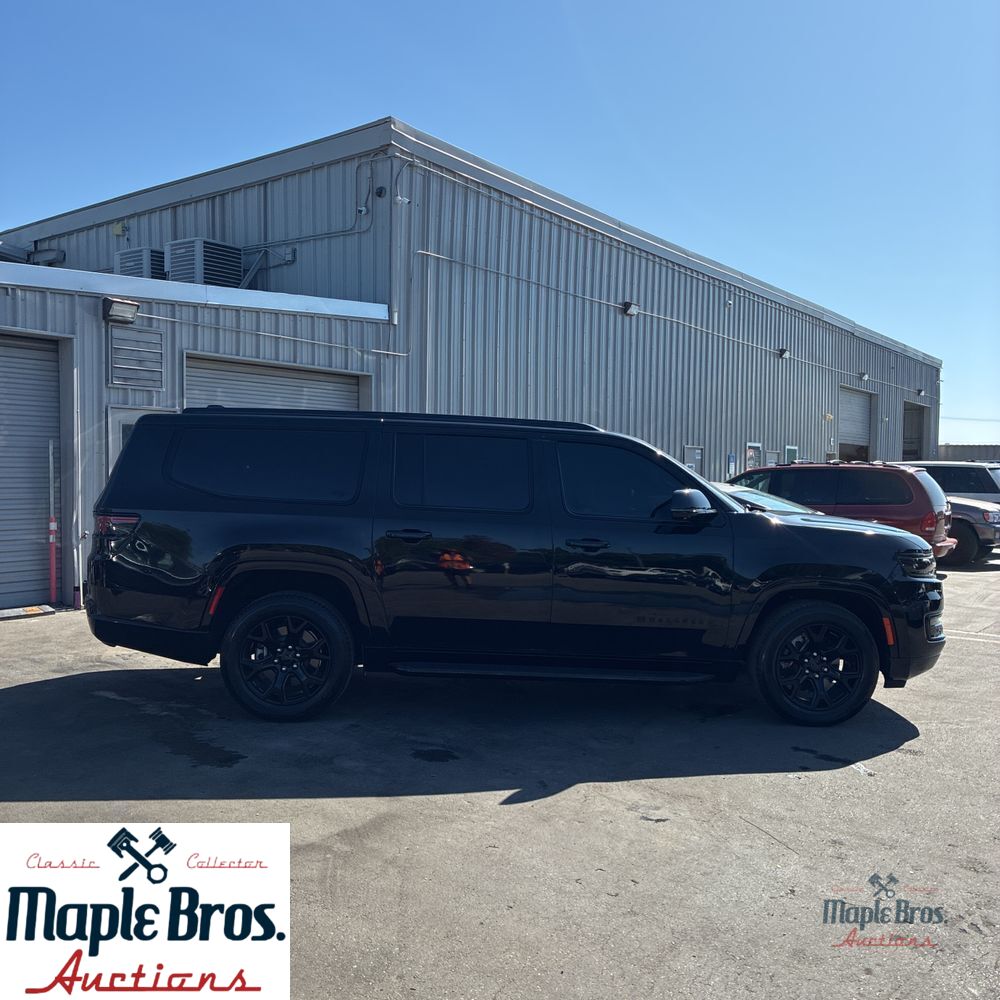 2025 Jeep Wagoneer L Series II Carbide 4x4