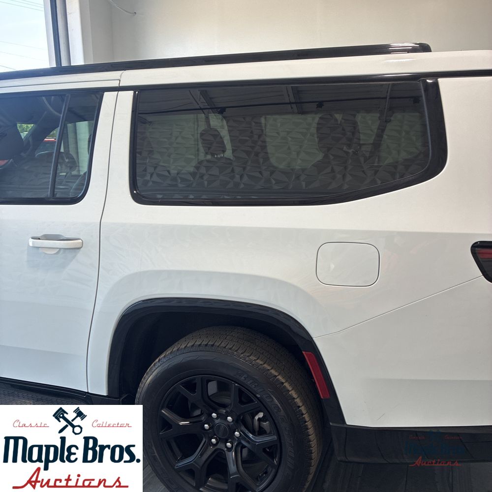 2025 Jeep Wagoneer L Series II Carbide 4x4