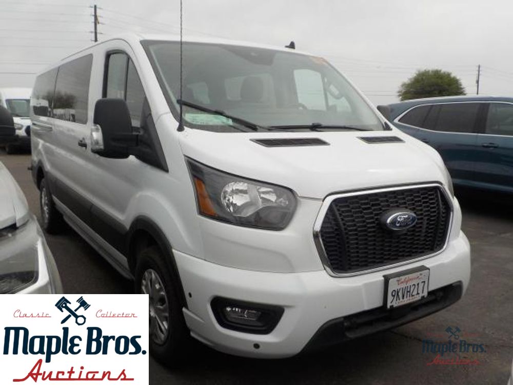2024 Ford Transit Passenger Wagon XLT