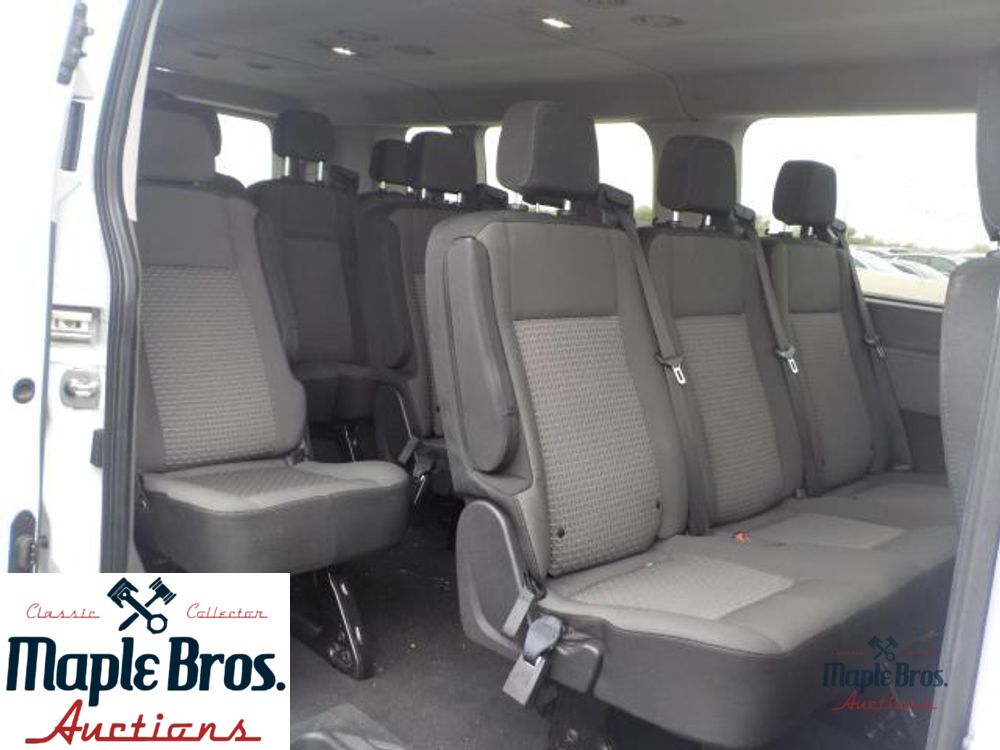 2024 Ford Transit Passenger Wagon XLT