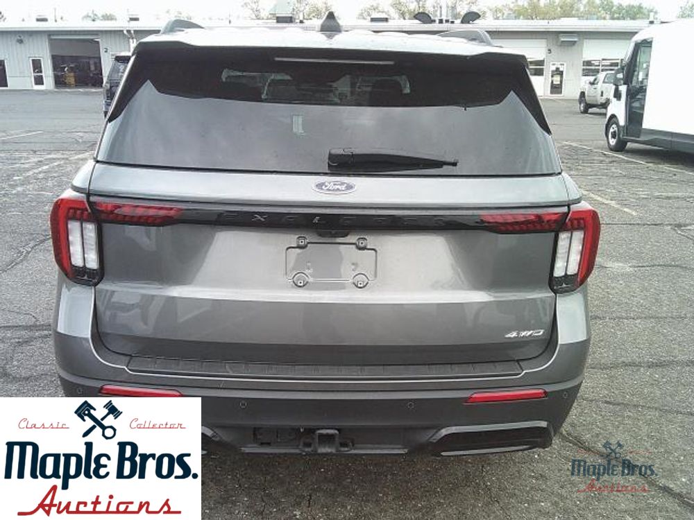 2025 Ford Explorer ST-Line