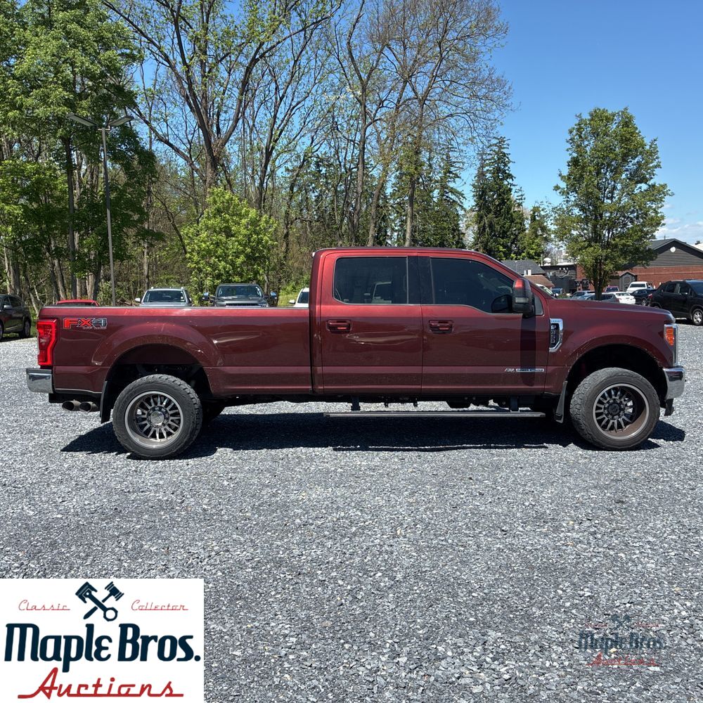 2017 Ford F-350 Super Duty Lariat
