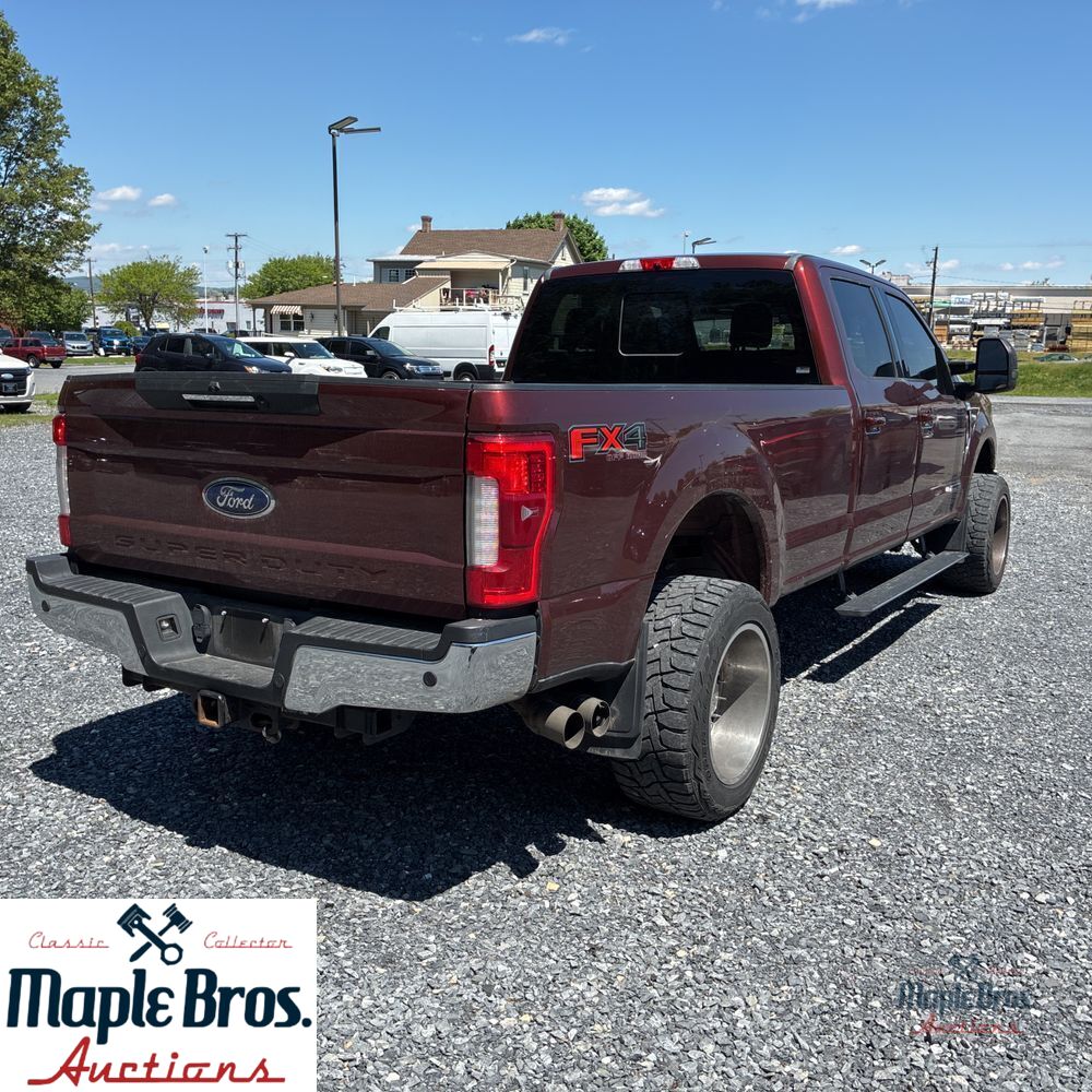 2017 Ford F-350 Super Duty Lariat