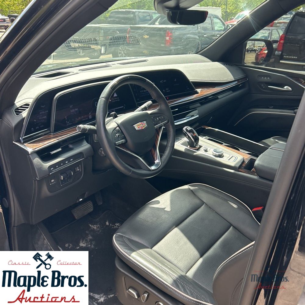 2024 Cadillac Escalade ESV Premium Luxury