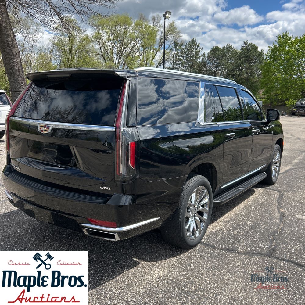 2024 Cadillac Escalade ESV Premium Luxury