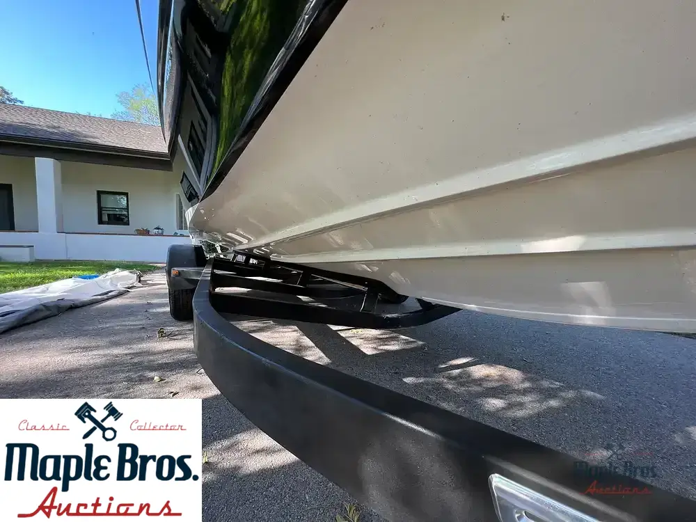 2017 Scarab 255 SE Platinum