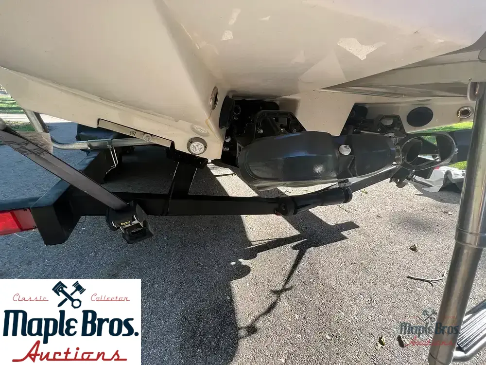 2017 Scarab 255 SE Platinum