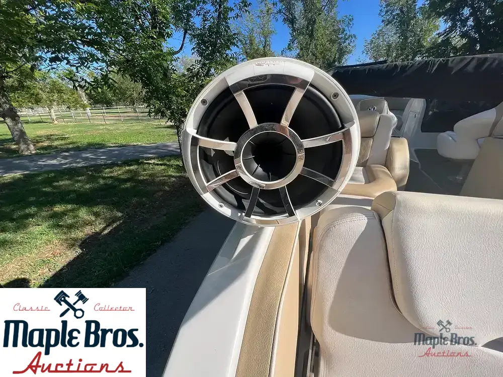2017 Scarab 255 SE Platinum