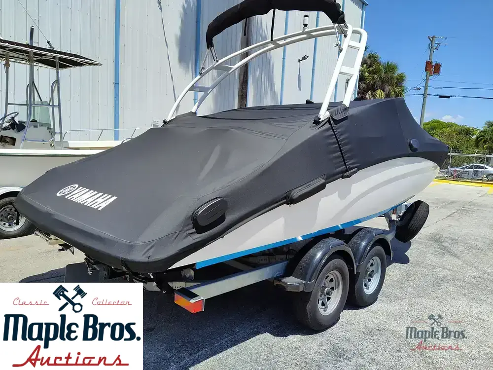 2021 Yamaha AR210