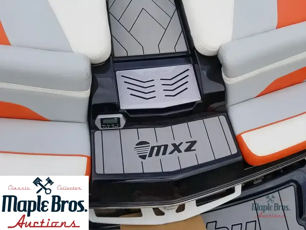 2019 Malibu 22 MXZ Wakesetter