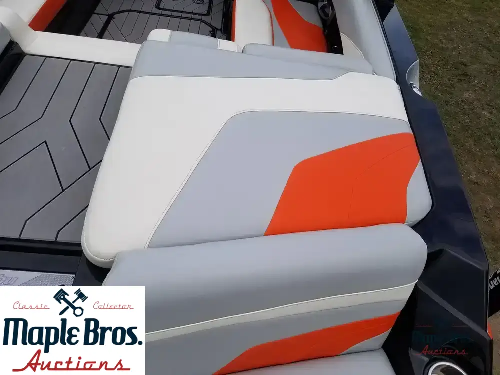 2019 Malibu 22 MXZ Wakesetter