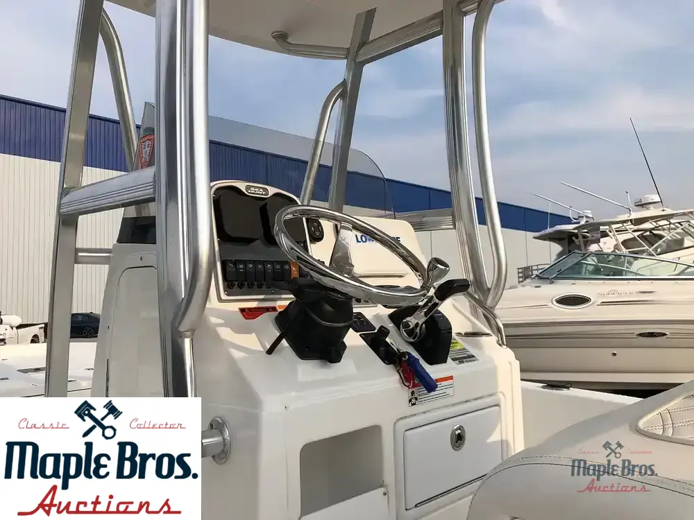 2013 Sea Hunt 24 BR