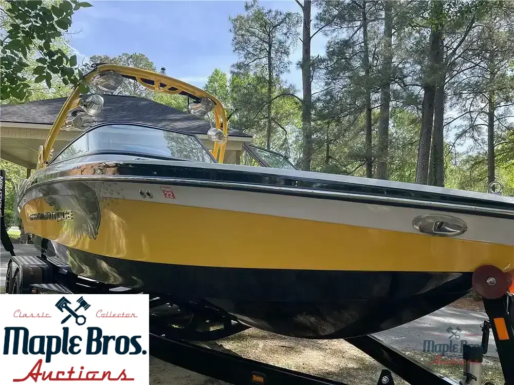2014 Super Air Nautique Team Edition 230