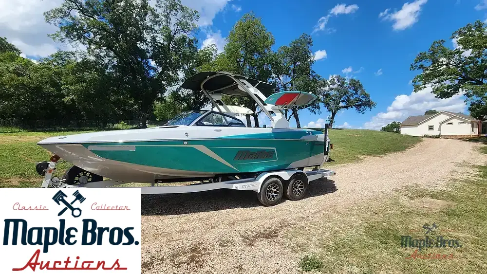 2020 Malibu 22 LSV