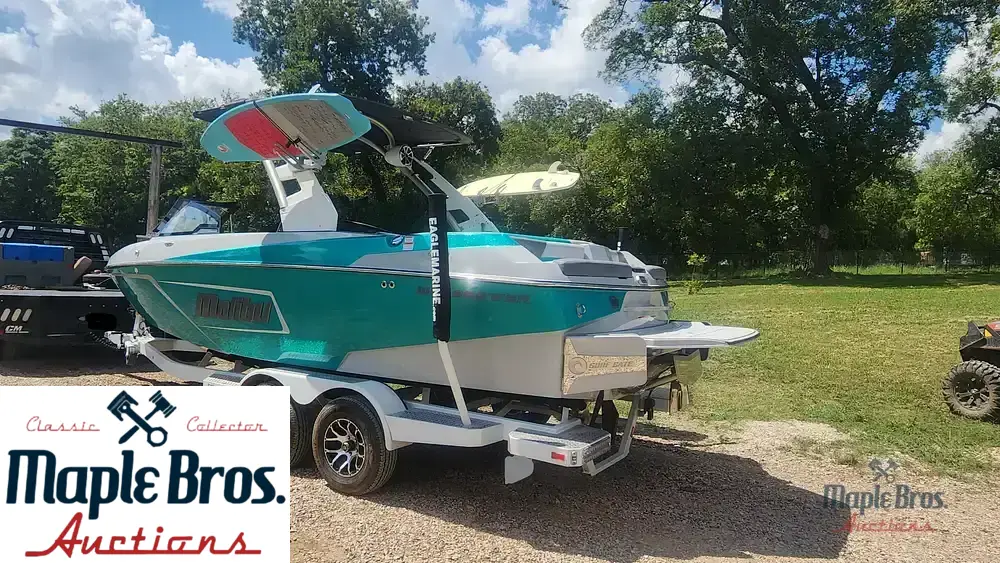 2020 Malibu 22 LSV