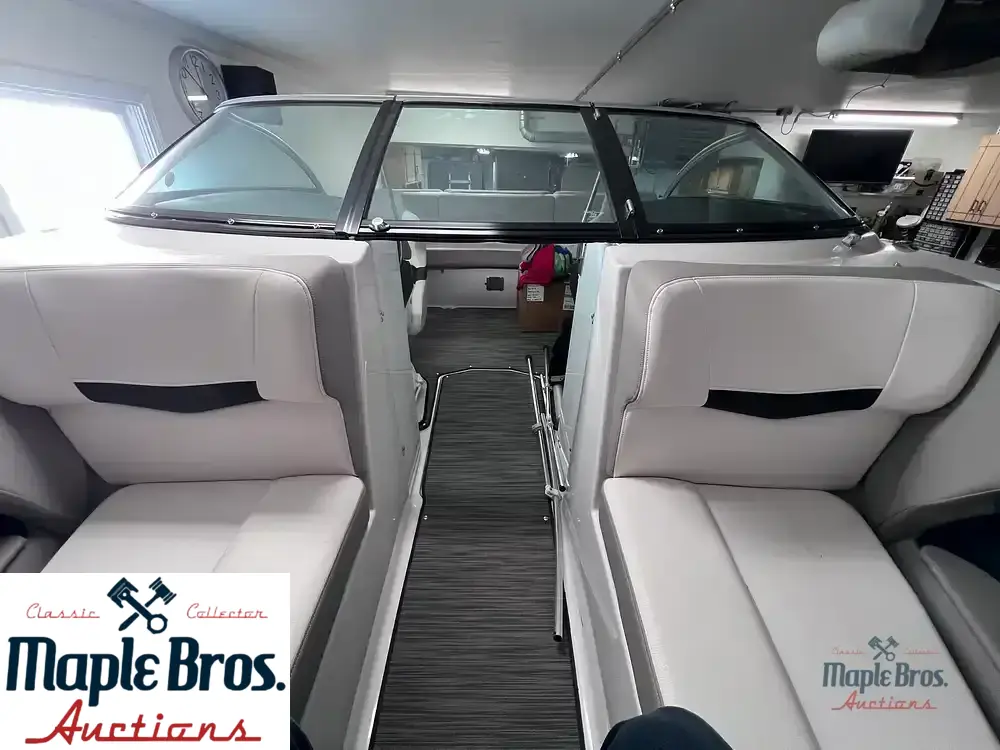 2018 Four Winns H210