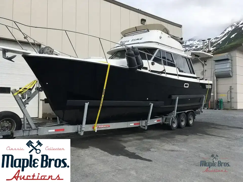 1983 Bayliner 3288 MY