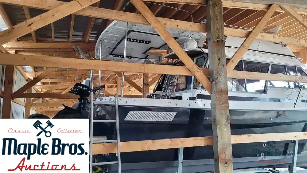 1983 Bayliner 3288 MY