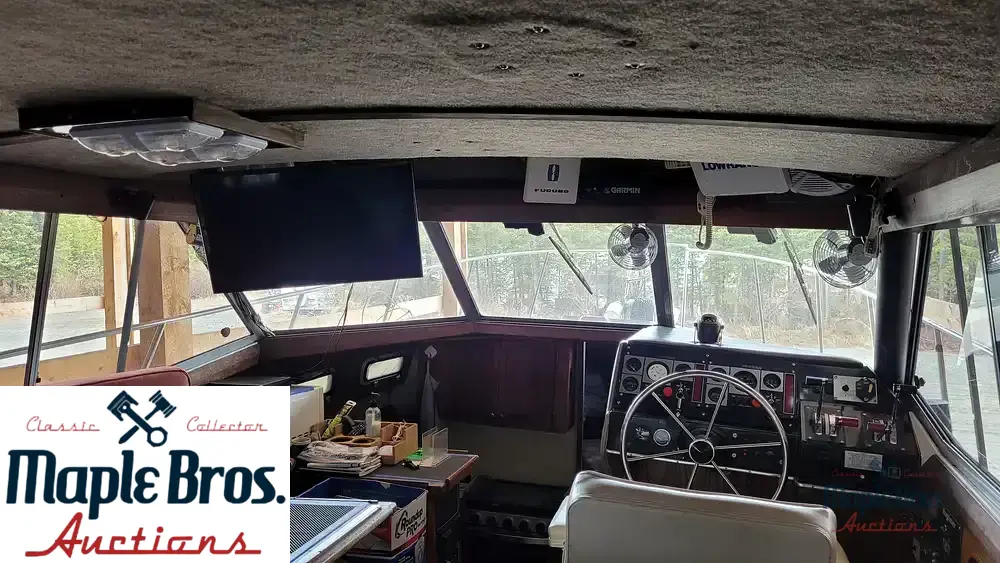 1983 Bayliner 3288 MY