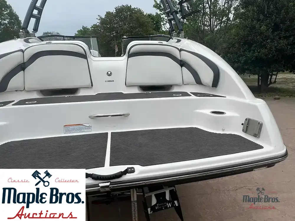 2015 Yamaha SX240