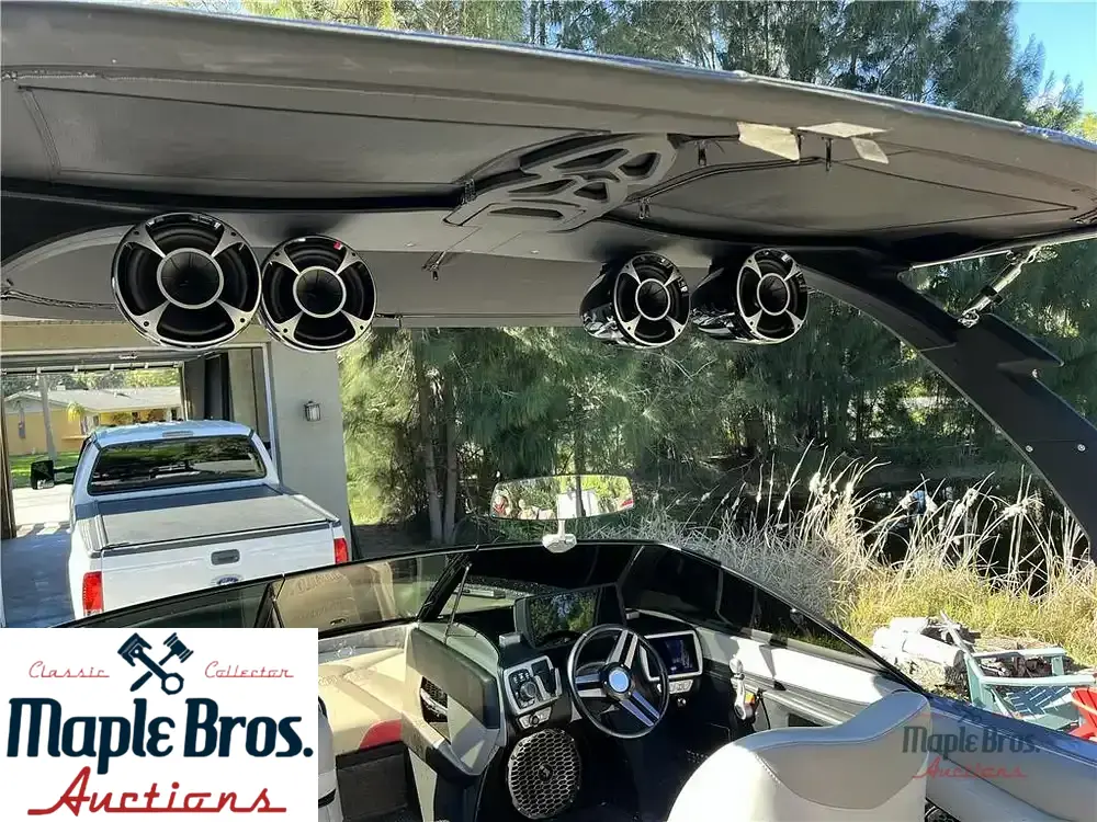 2015 Malibu Wakesetter 22 Mxz