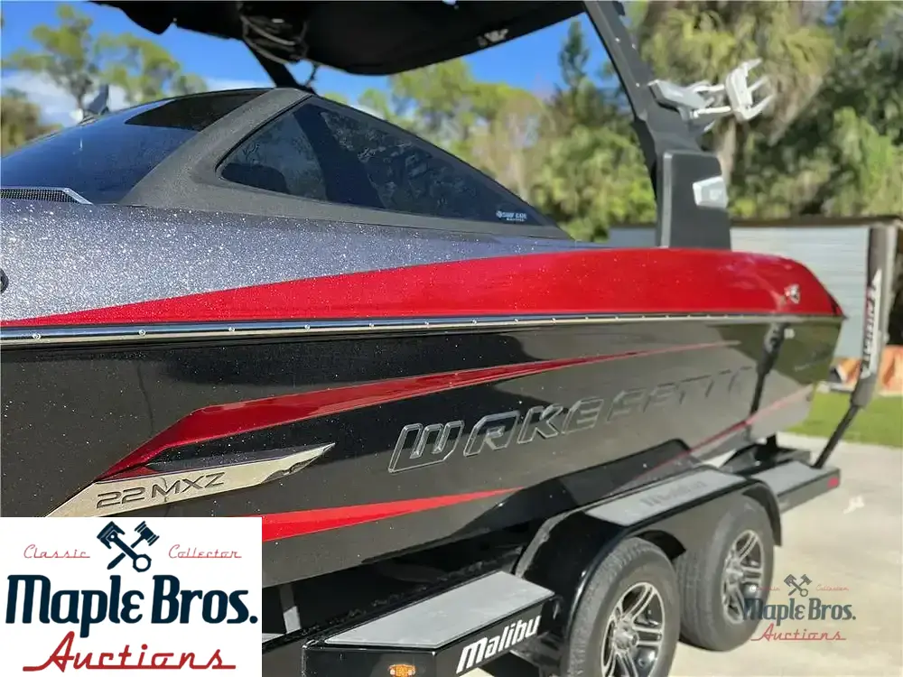 2015 Malibu Wakesetter 22 Mxz