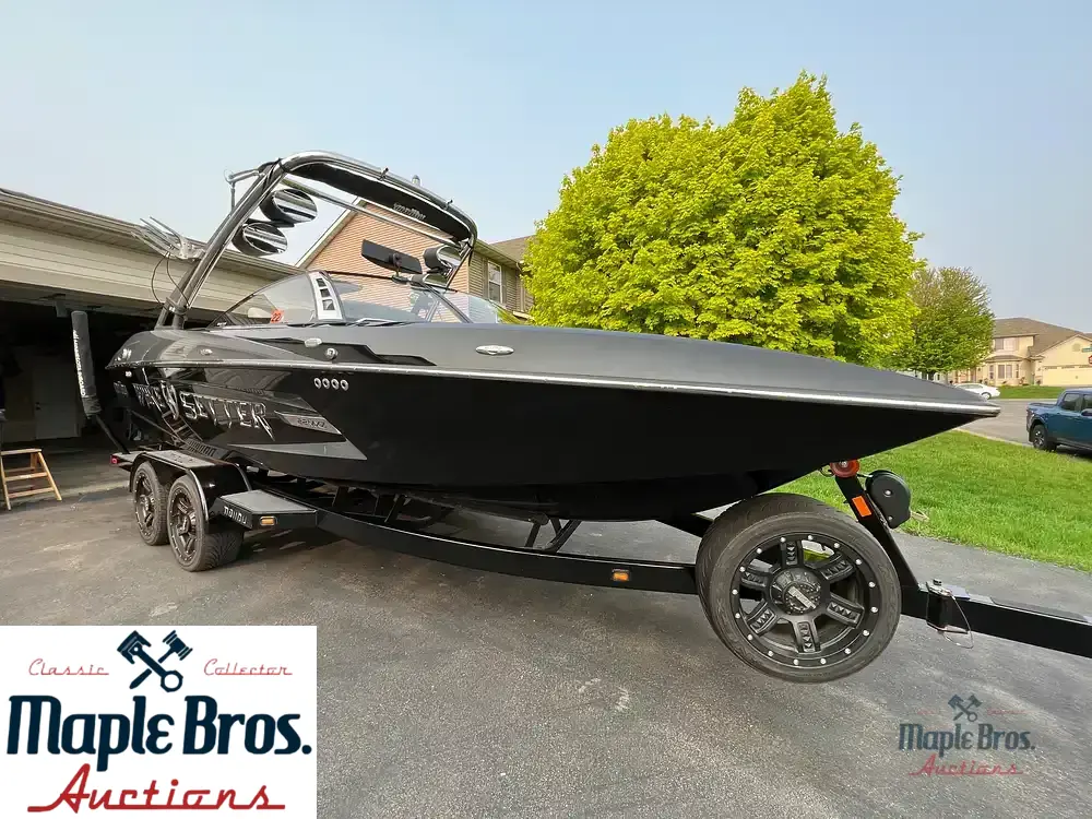 2013 Malibu Wakesetter 22 MXZ