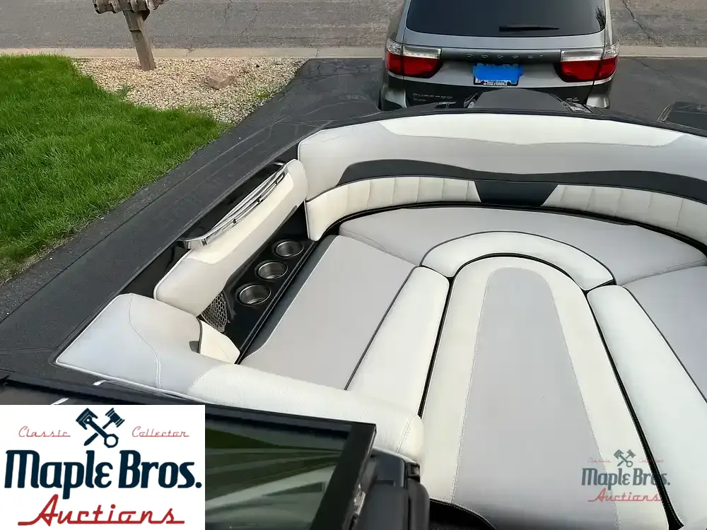 2013 Malibu Wakesetter 22 MXZ