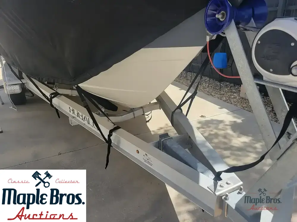 2017 Robalo R222