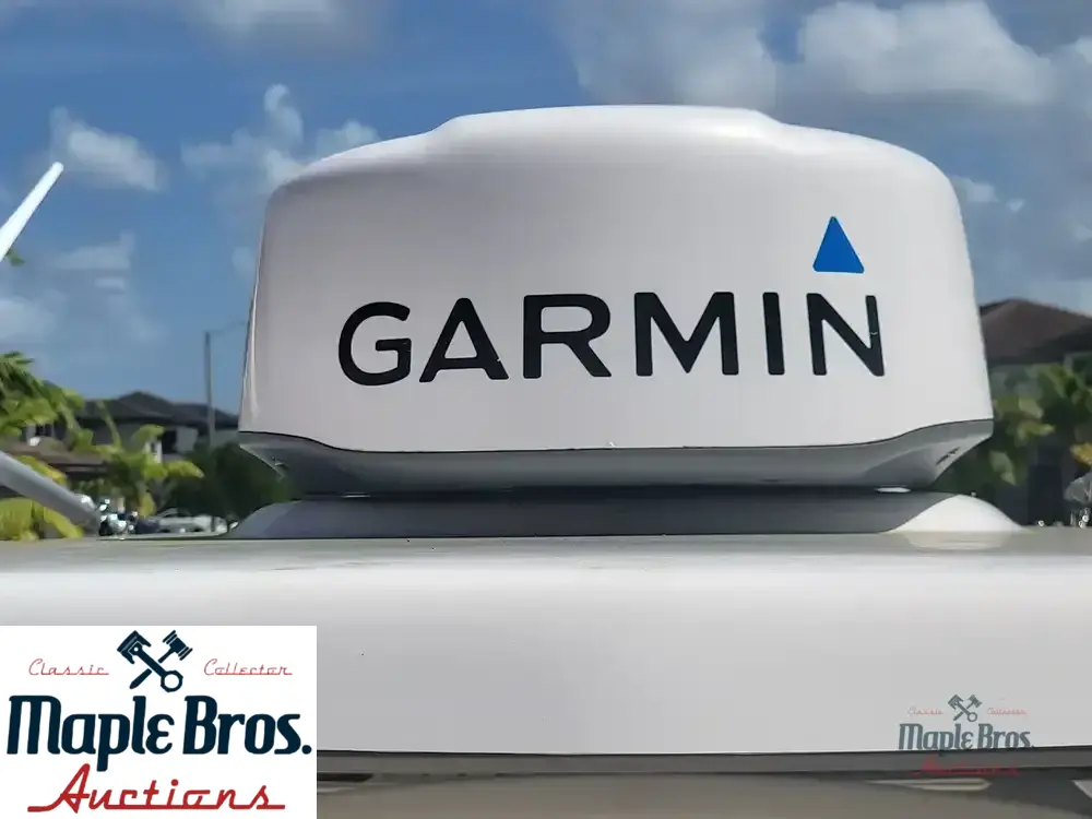 2017 Robalo R222
