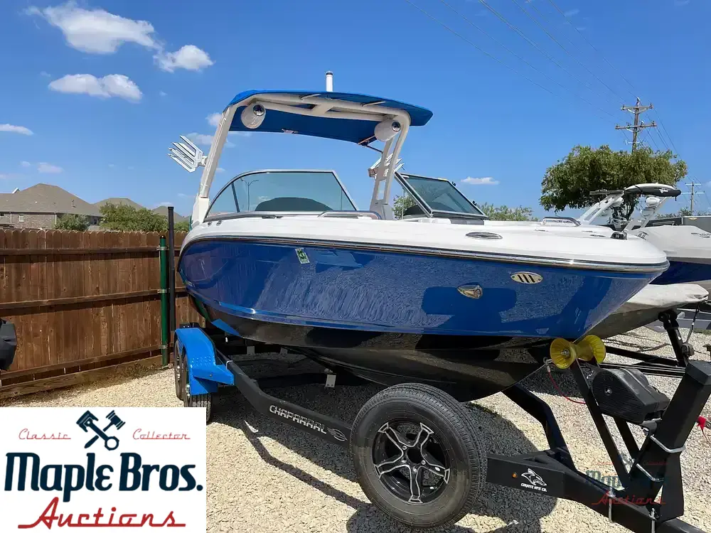 2021 Chaparral 21 Surf