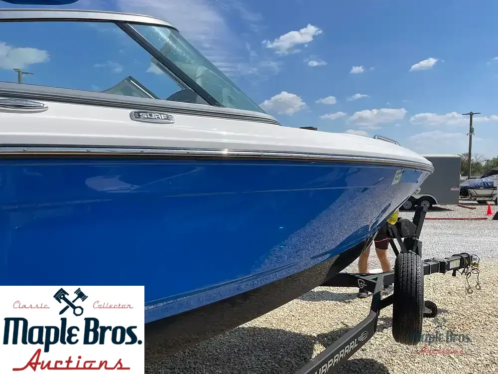 2021 Chaparral 21 Surf