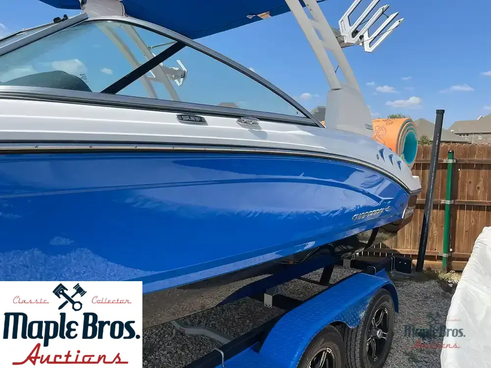 2021 Chaparral 21 Surf