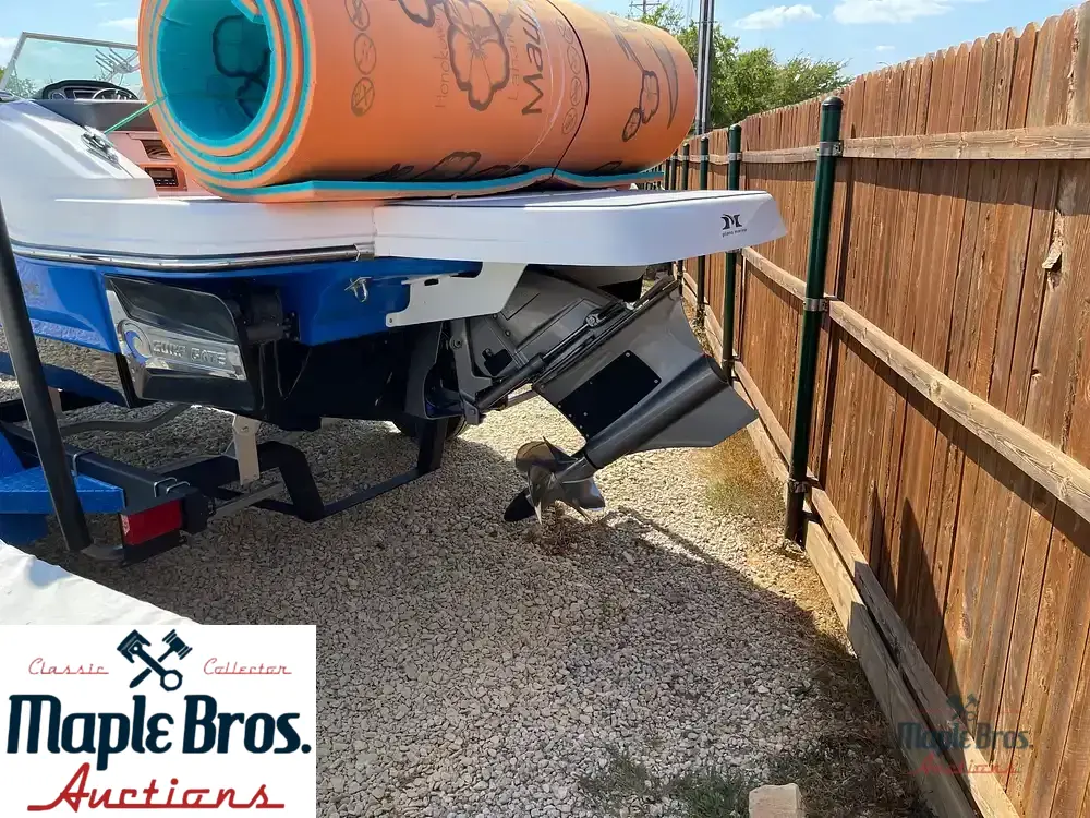 2021 Chaparral 21 Surf