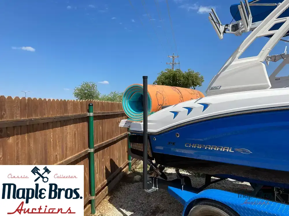 2021 Chaparral 21 Surf