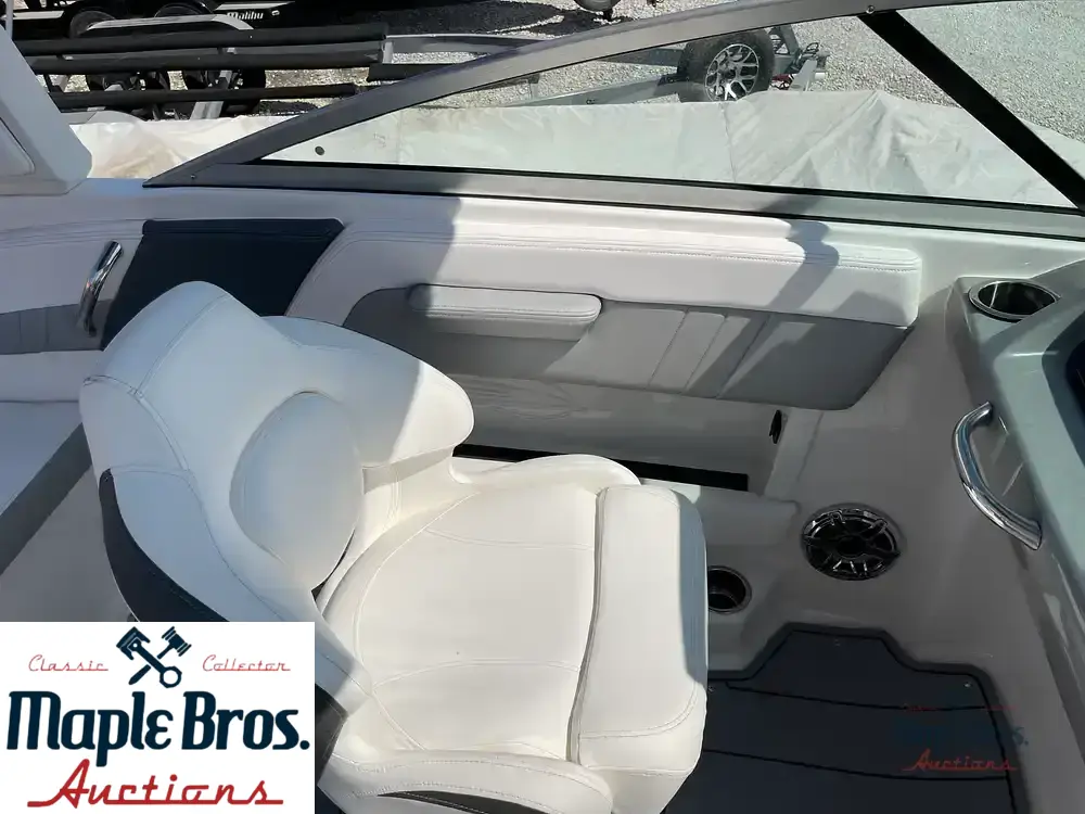 2021 Chaparral 21 Surf