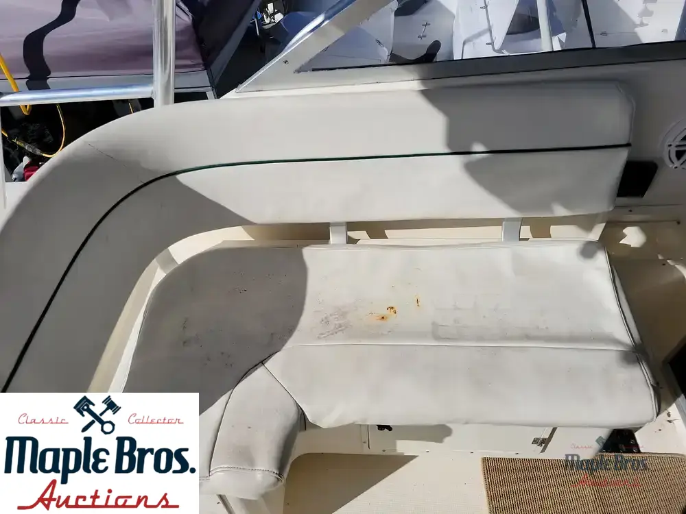1999 Pursuit 3000 Express