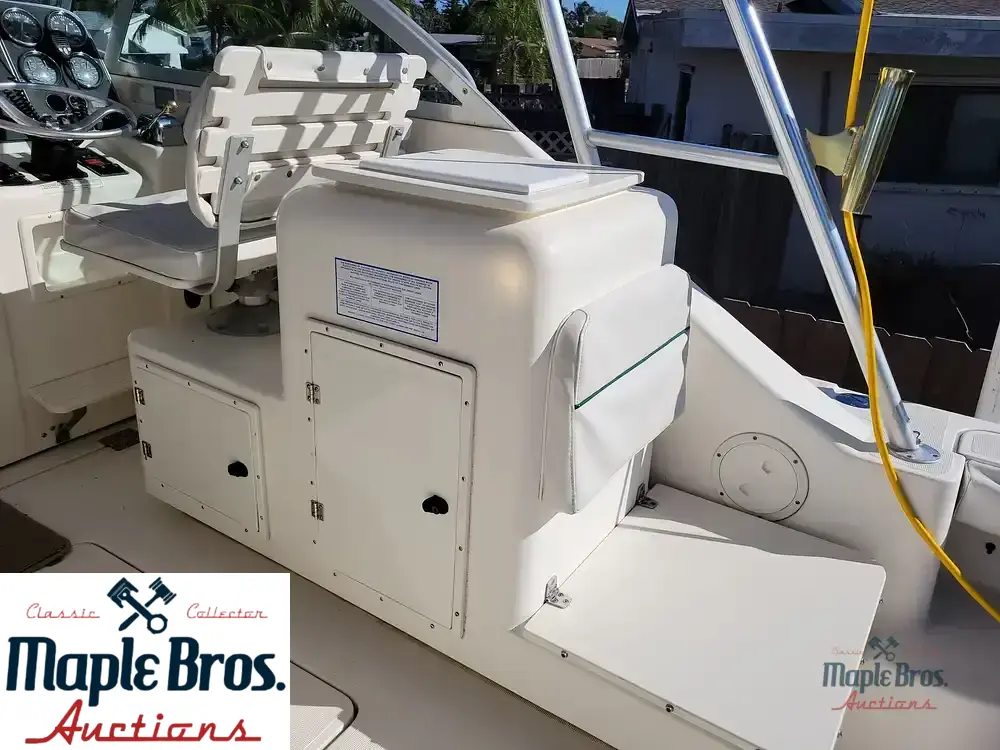 1999 Pursuit 3000 Express
