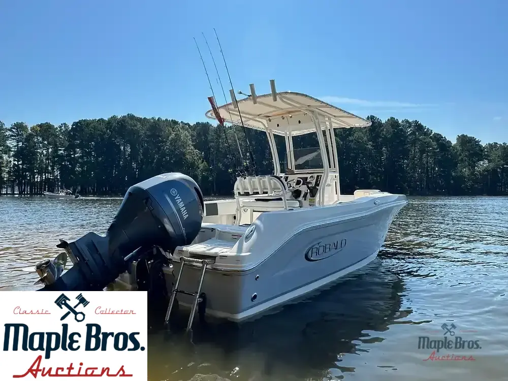2022 Robalo R200