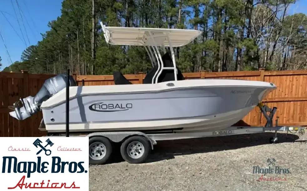 2022 Robalo R200