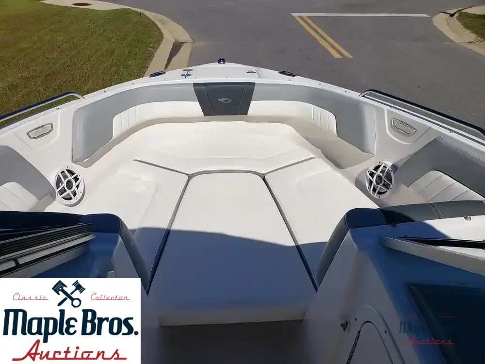 2023 Chaparral 23 SSi