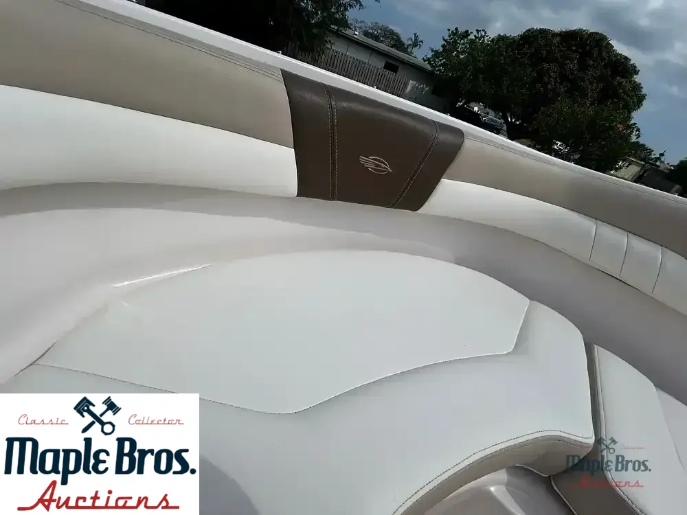 2022 Chaparral 23 SSi OB