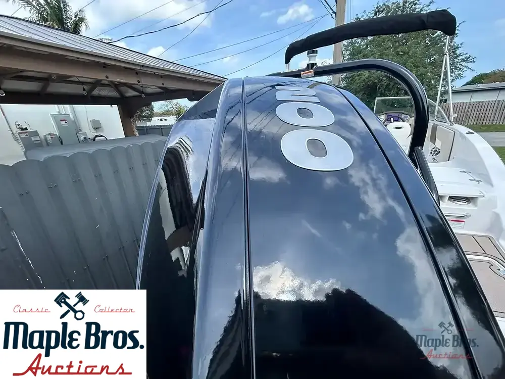 2022 Chaparral 23 SSi OB