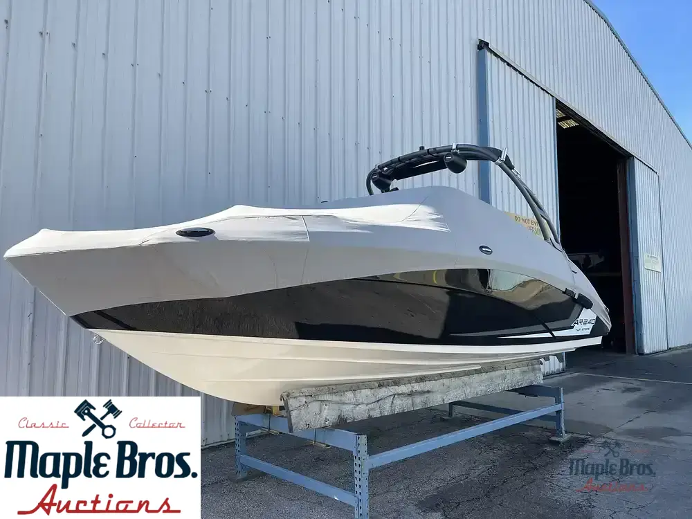 2018 Yamaha AR 240