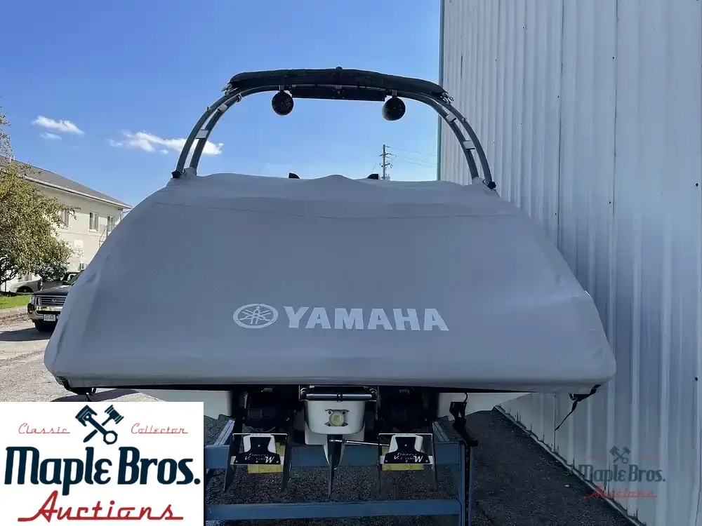 2018 Yamaha AR 240