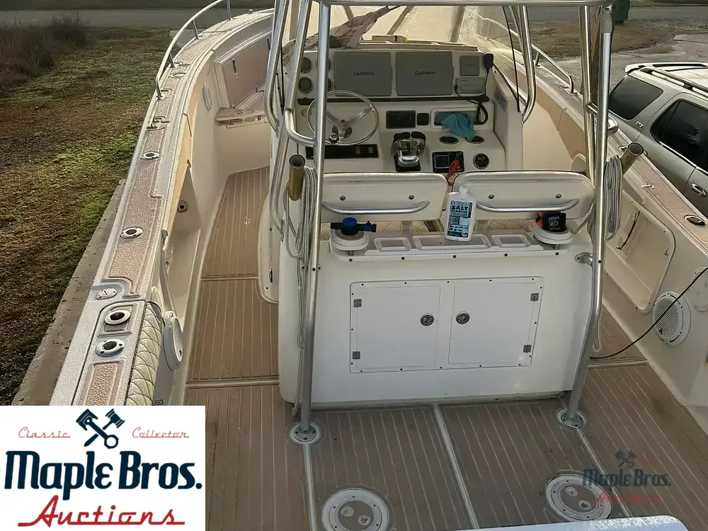 2002 Pursuit 3070 CC