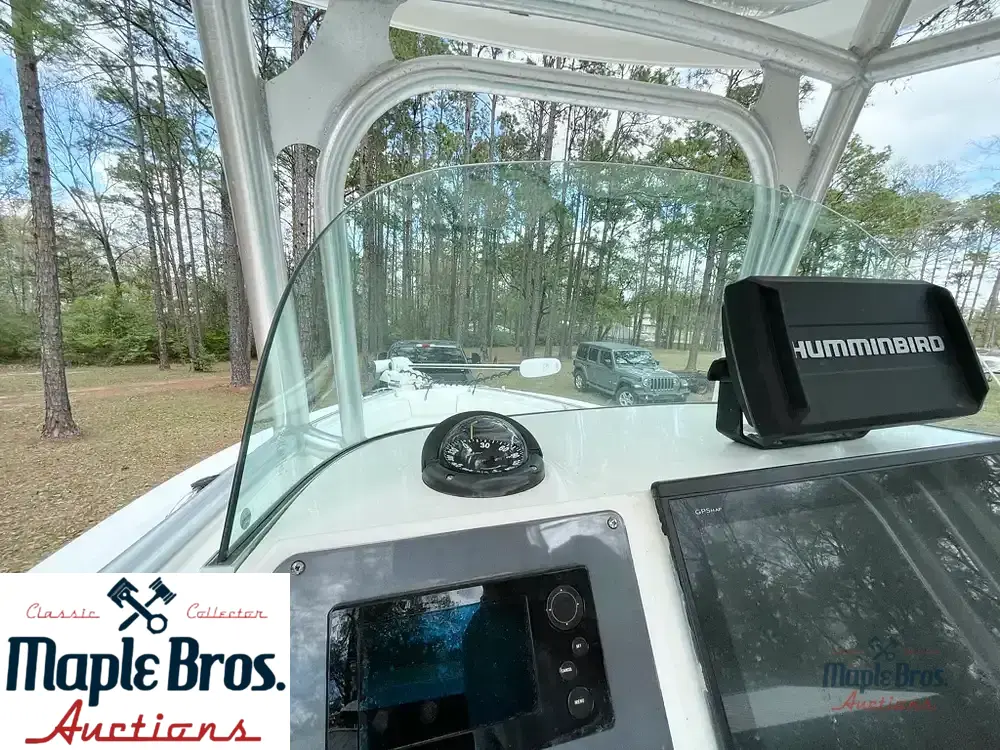 2013 Robalo R260